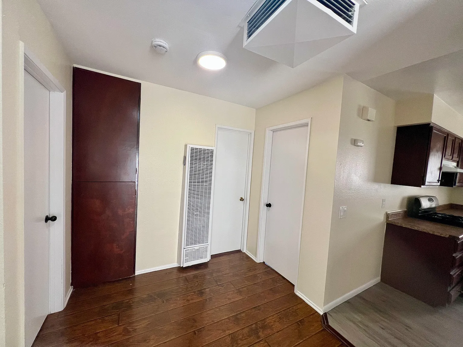 38560 Larkin Ave — Photo 4