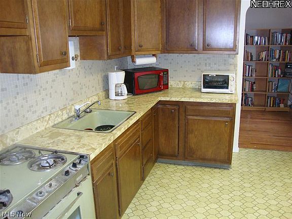 5th image of 3504-3506 W 117th St