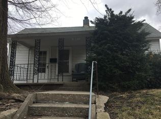 861 S Salt Pond Ave, Marshall, MO 65340