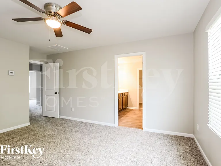 5615 Cobblestone Glen Dr — Photo 9