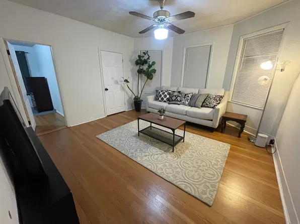 12 E Shelby St #3, Worcester, MA 01605