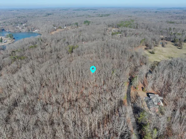 335 Cove Creek Rd, Florence, AL 35634