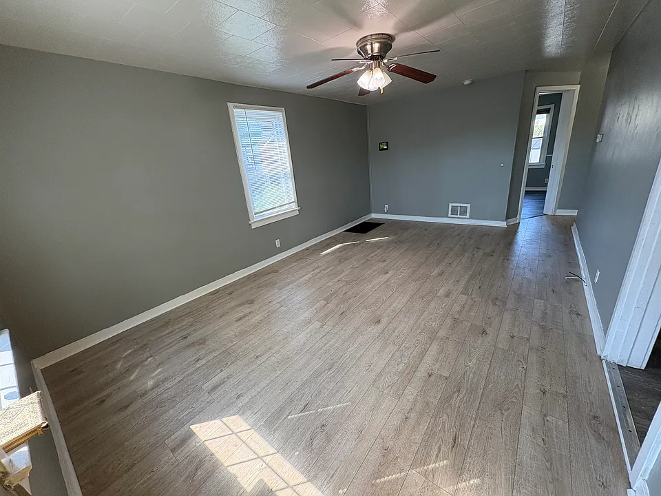 365 Washington Ave #1