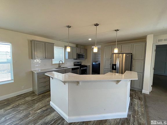 3rd image of 54 Whiteface Ln