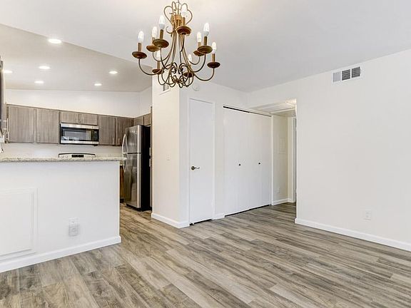 3rd image of 18557 Caminito Pasadero Unit 395