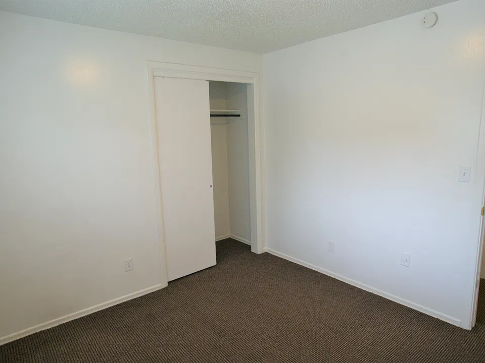 731 Mohawk Dr