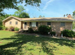 1924 Gemway Dr, Charlotte, NC 28216