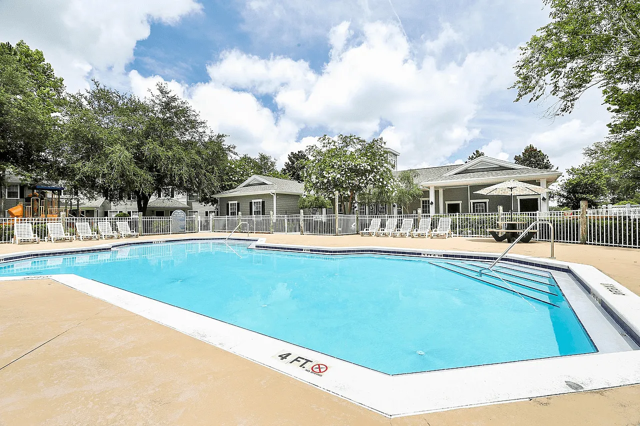 Cambridge Cove and Kathleen Pointe Apartment Homes — Photo 4