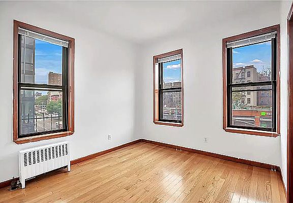5th image of 188 Suffolk St #2N
