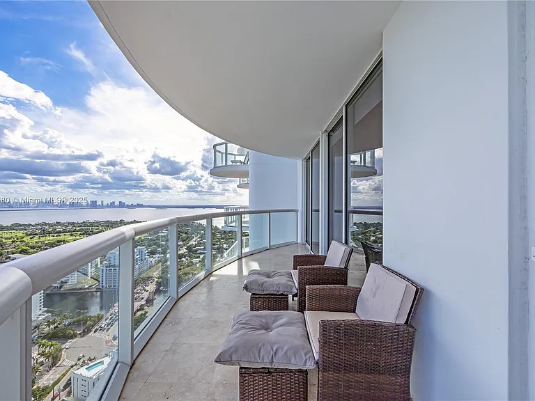 6365 Collins Ave #4106 — Photo 25