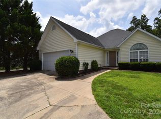 4001 Berkshire Ct, Indian Trail, NC 28079