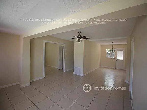 5217 NE 2nd Ave — Photo 6