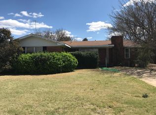 813 W Virginia St, Floydada, TX 79235