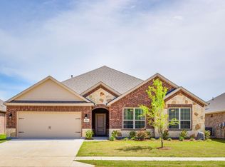 2824 Grizzly Rd, Aubrey, TX 76227