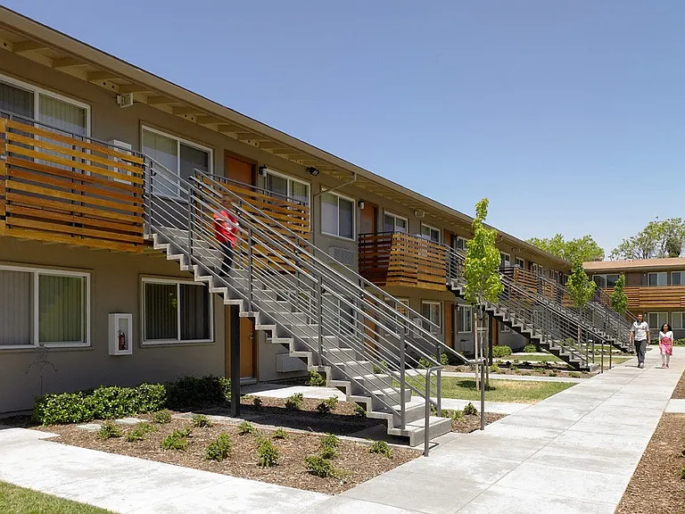 Kentfield — Photo 6