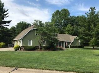 10 Southway Pl, Greenwood, IN 46142