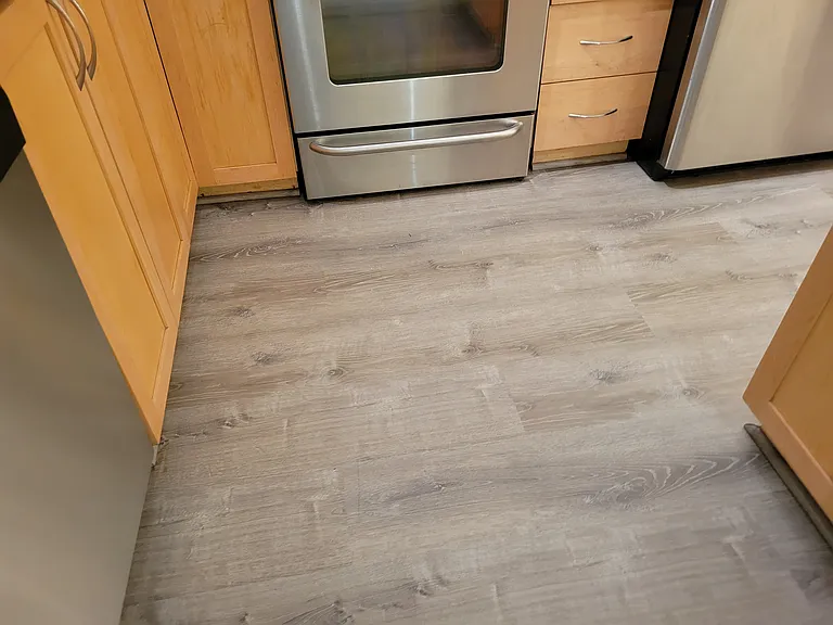 111 108th Ave NE #206 — Photo 31