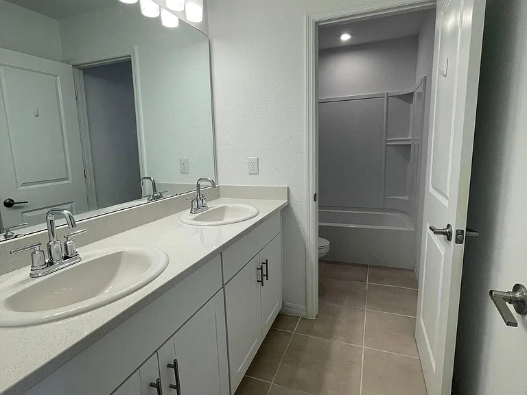 4768 Vellacito Way — Photo 25