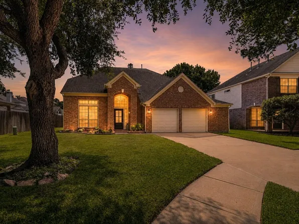 16210 Broken Timber Cir, Houston, TX 77095
