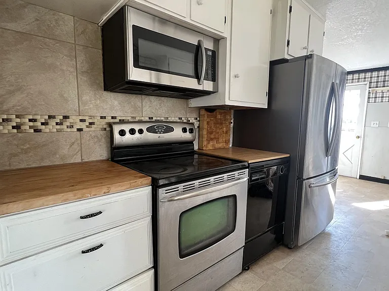 4108 NE Garden Dr #1 — Photo 17