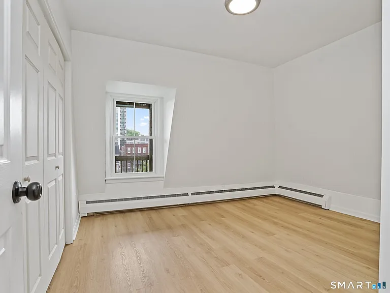 678 Atlantic St #3 — Photo 12