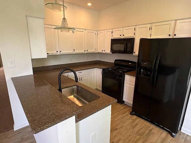 107 Rock Creek Ct — Photo 22
