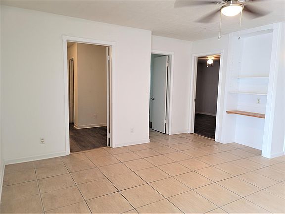 5th image of 2519 Rosalie St #A