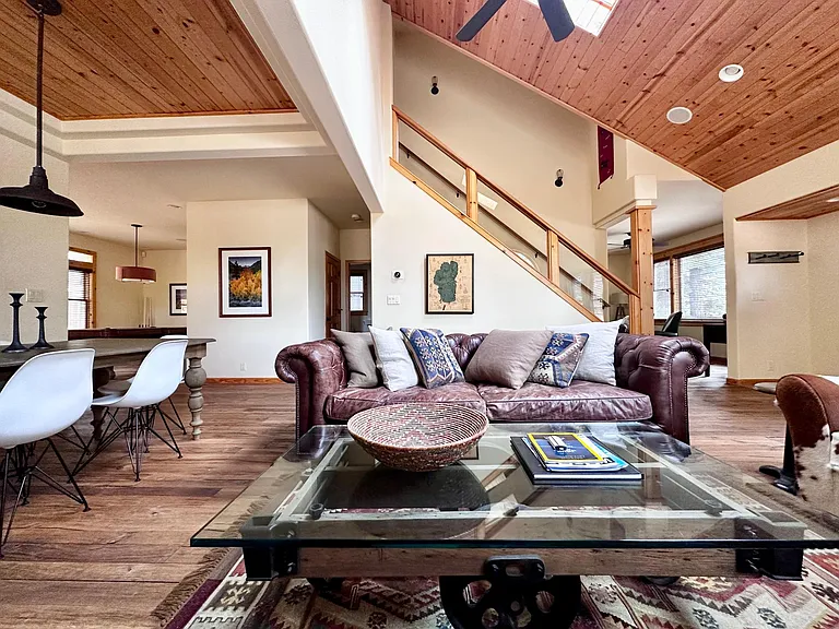 2232 Marshall Trl — Photo 4