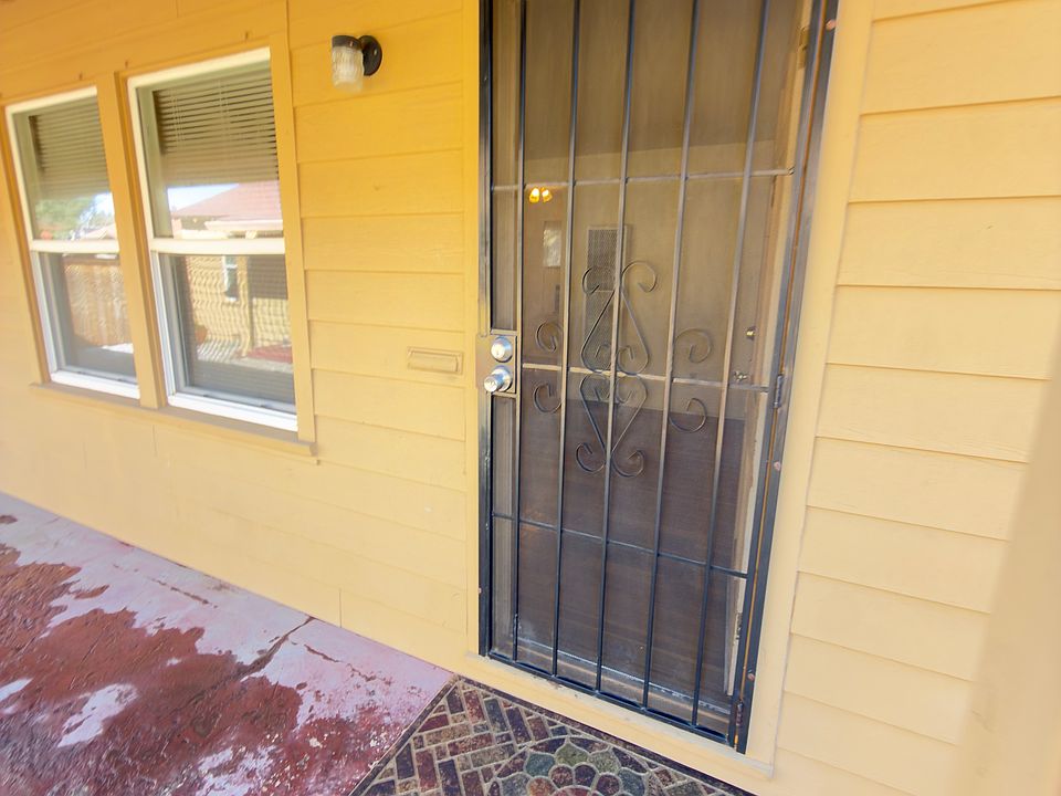 1st image of 1030 Palm Ave APT 3