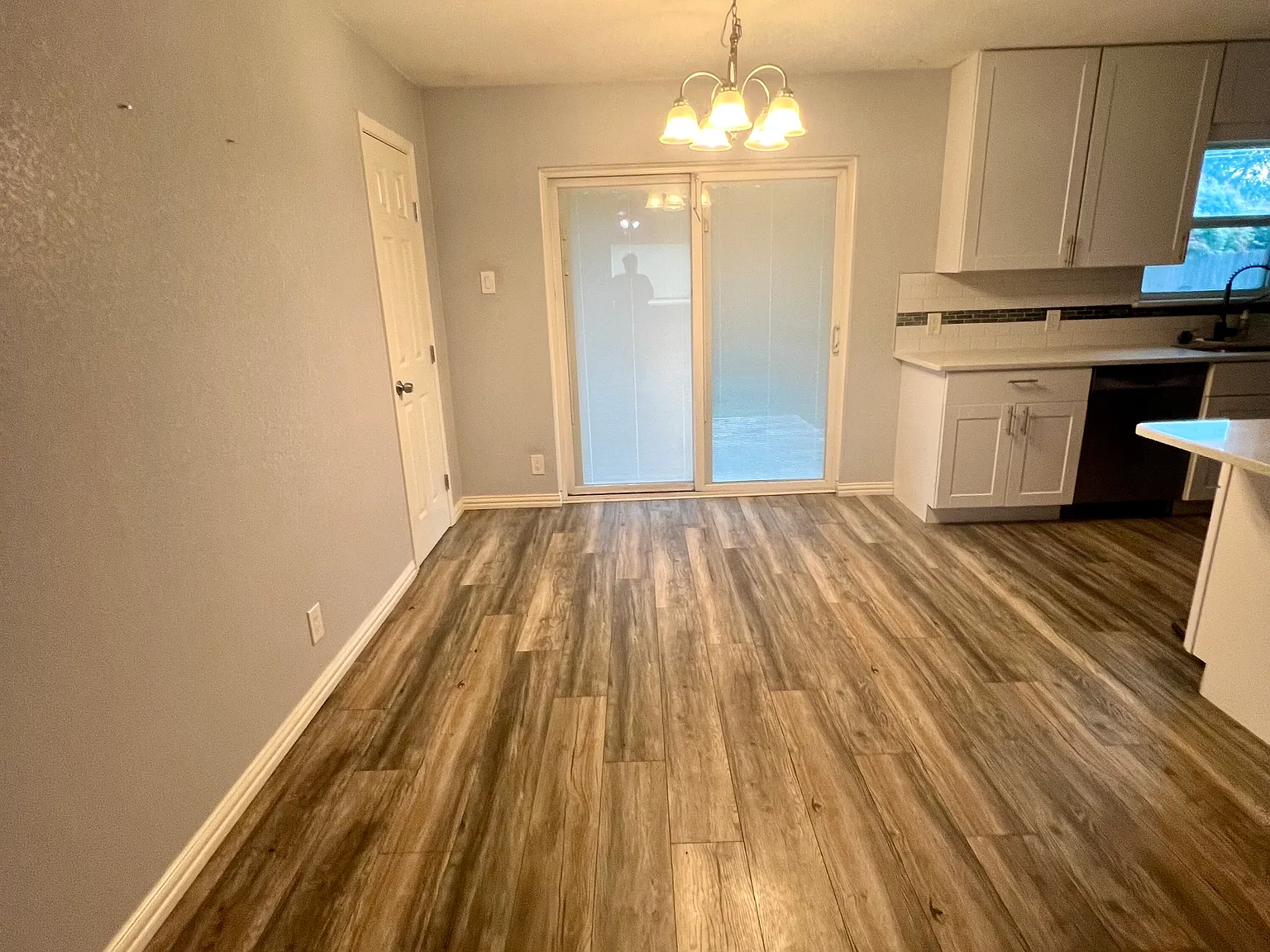 Reaves Ct, Euless — Photo 3