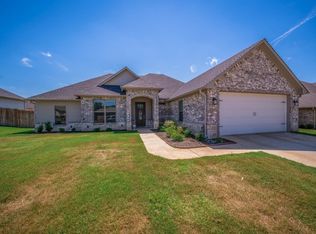 1005 Sunny Meadows, Whitehouse, TX 75791