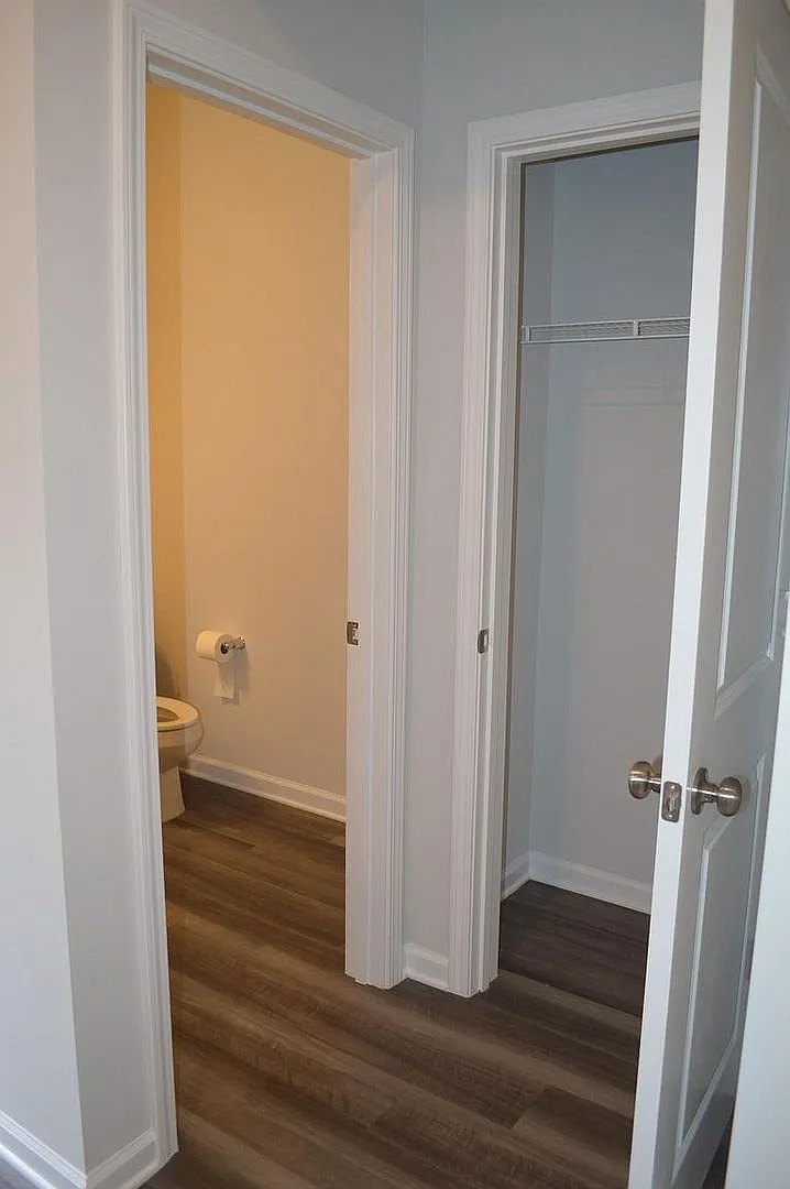 Room in 3 Bedroom Townhome at Southern Magnolia Dr — Photo 2