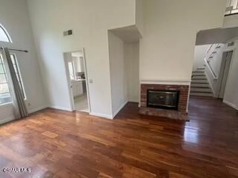 3855 Lost Springs Dr — Photo 4