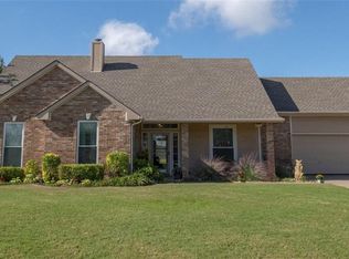 105 Shady Springs Ln, Fate, TX 75189