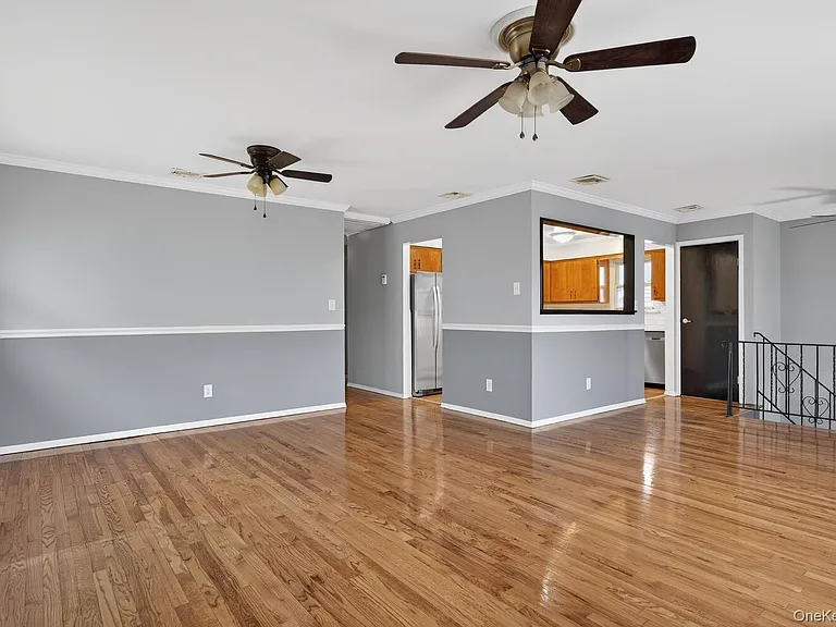 9 Bay Beach Ave — Photo 5