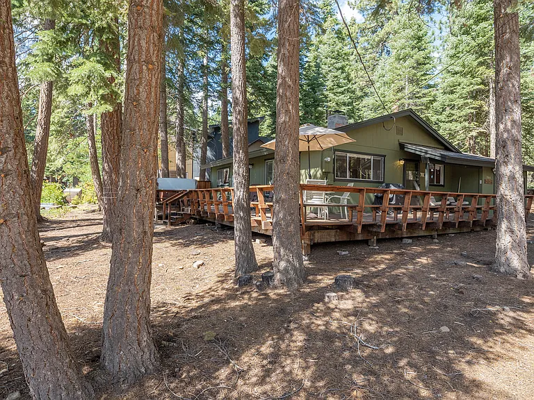 700 Carnelian Cir — Photo 21