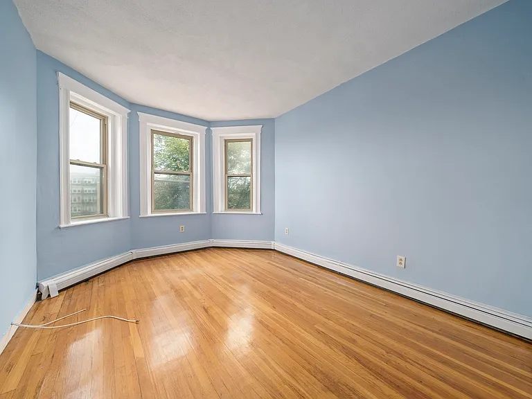 1625 Commonwealth Ave #18 — Photo 3