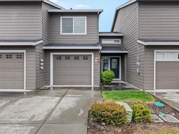 332 Live Oak Loop, Central Pt, OR 97502