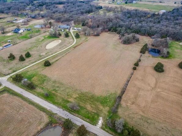 2 Vz County Road 3810, Wills Pt, TX 75169