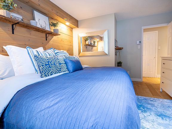 4th image of 211 Chemin De Lac Tremblant Fld #488