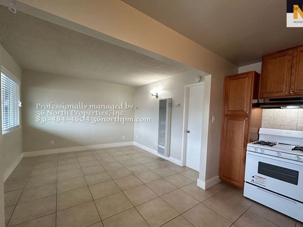 1206 Ord Grove Ave APT M