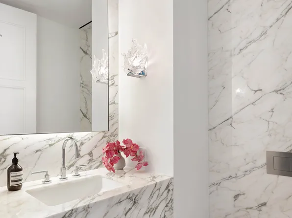 432 Park Avenue image 28 of 33