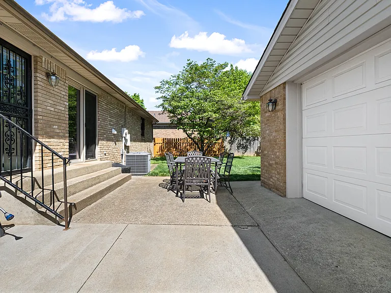 2815 Dandor Rd — Photo 28