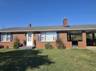 2811 Isle Of Pines Dr, Moneta, VA 24121