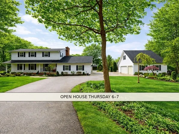 7885 Pear Tree Dr, Chesterland, OH 44026