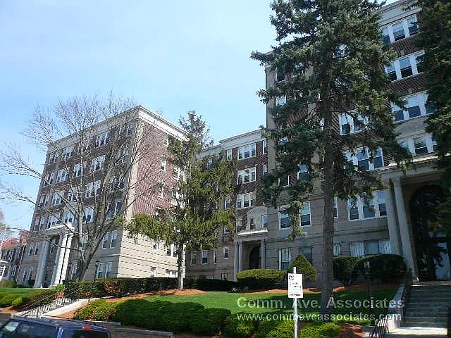 1800 Commonwealth Ave #31 — Photo 1