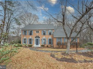 8107 Hollygate Dr, Glenn Dale, MD 20769