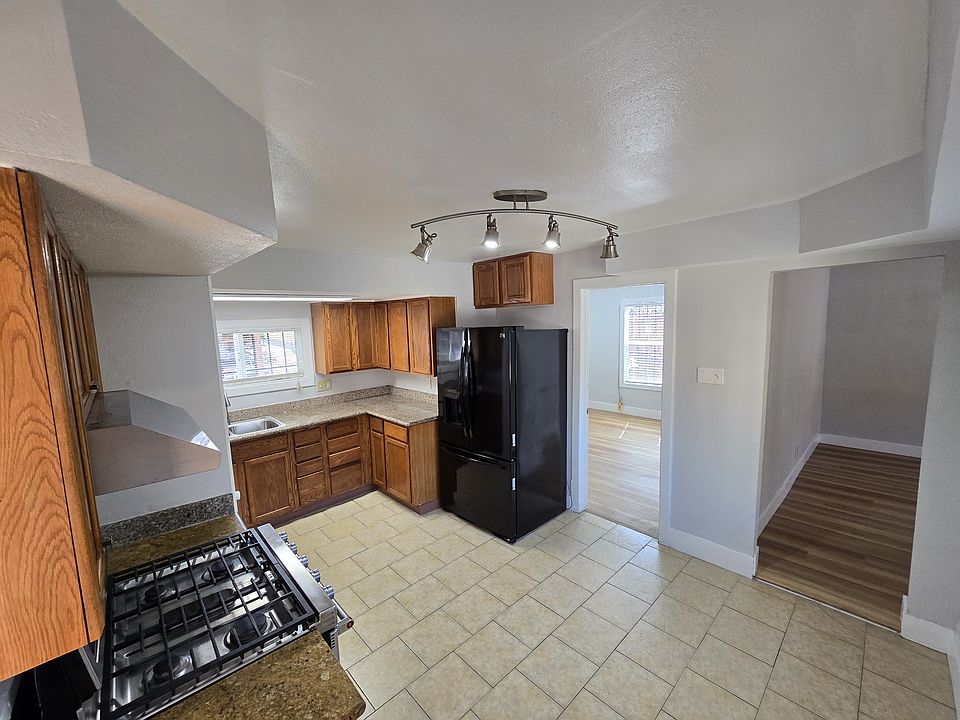 1st image of 2928 Schyler St