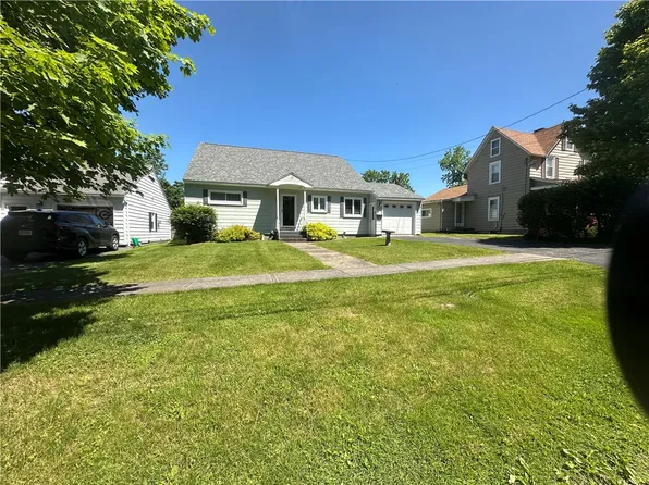 17 Richardson Ave, Auburn, NY 13021