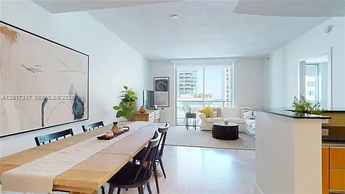 1060 Brickell Ave Photo 1